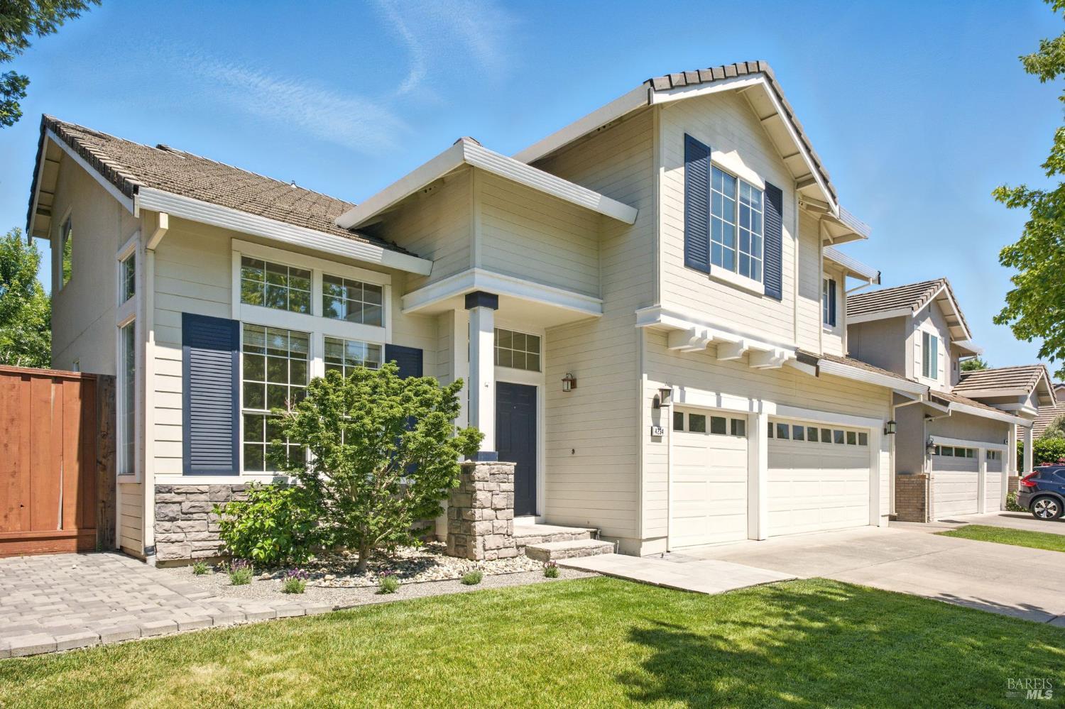 Detail Gallery Image 1 of 49 For 4234 Kingsford Dr, Napa,  CA 94558 - 4 Beds | 2/1 Baths