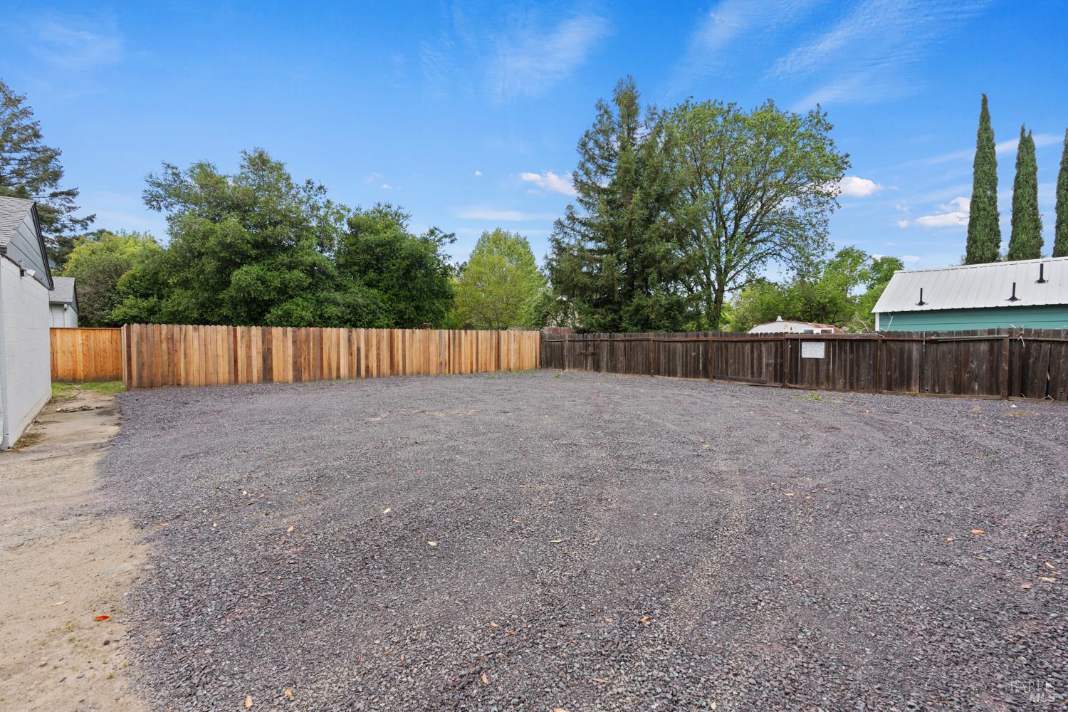 Detail Gallery Image 9 of 18 For 560 Talmage Rd, Ukiah,  CA 95482 - – Beds | – Baths
