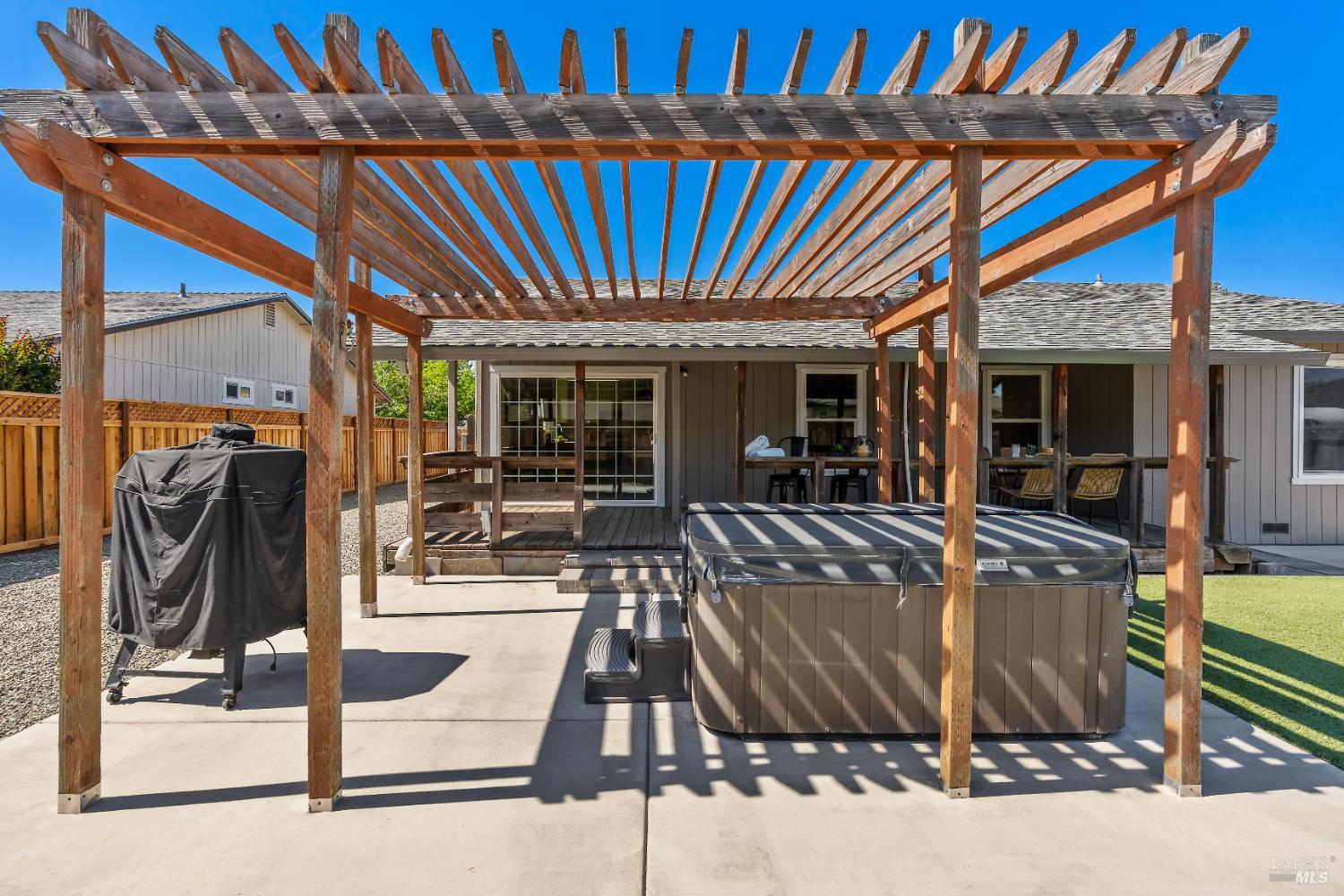 Detail Gallery Image 28 of 39 For 675 Joseph Ct, Napa,  CA 94558 - 3 Beds | 2 Baths
