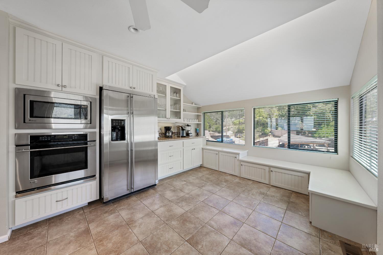 Detail Gallery Image 10 of 68 For 2998 Willow Rd, Kelseyville,  CA 95451 - 2 Beds | 2 Baths