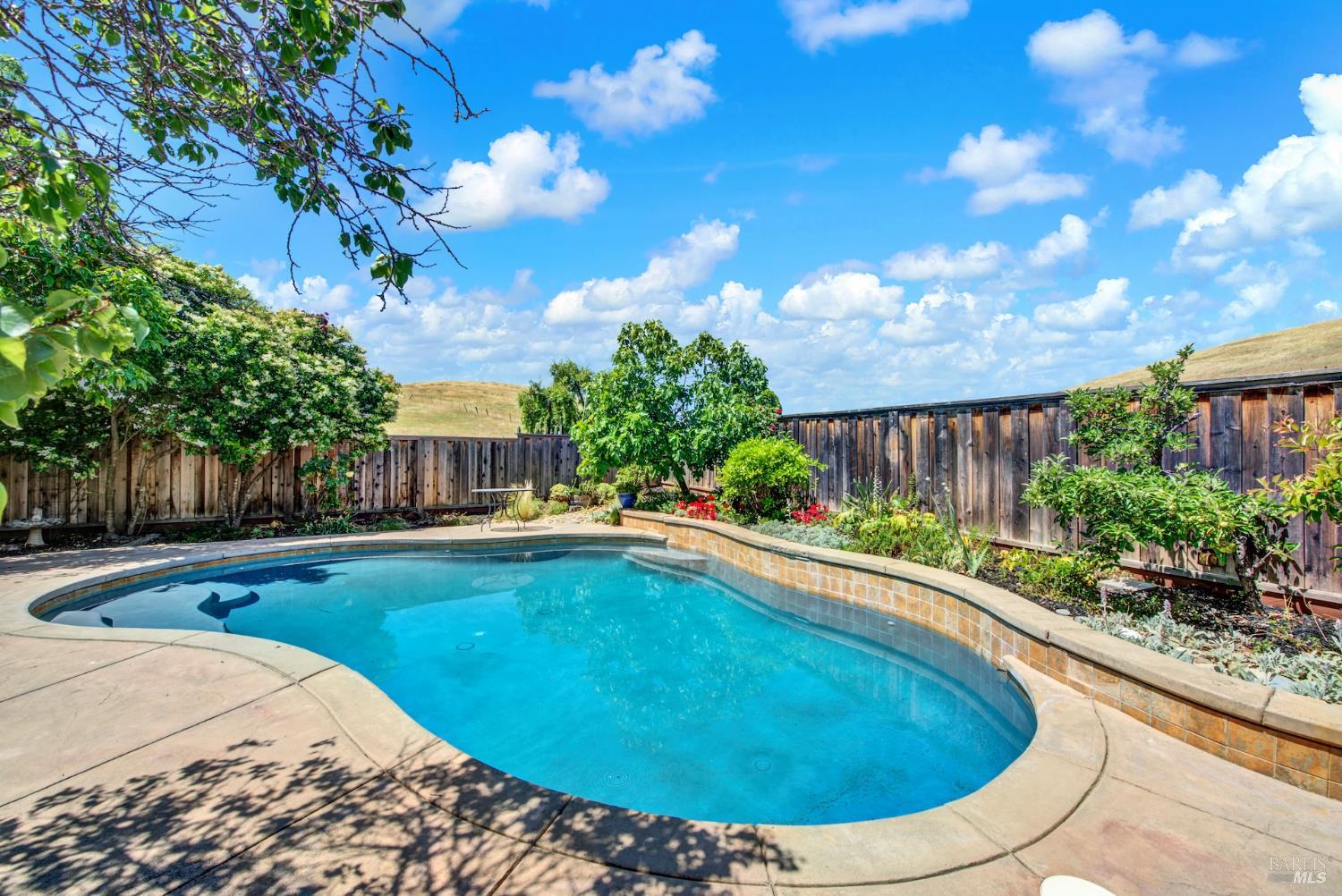Detail Gallery Image 59 of 80 For 3327 Colonial Ct, Fairfield,  CA 94534 - 4 Beds | 3 Baths