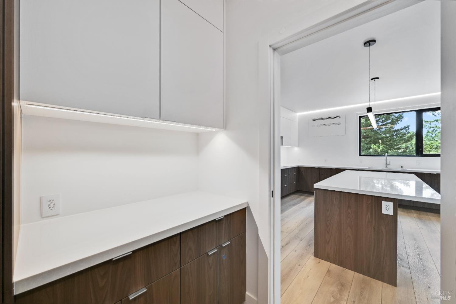 Detail Gallery Image 26 of 56 For 4966 Lakepointe Cir, Santa Rosa,  CA 95403 - 5 Beds | 3/1 Baths