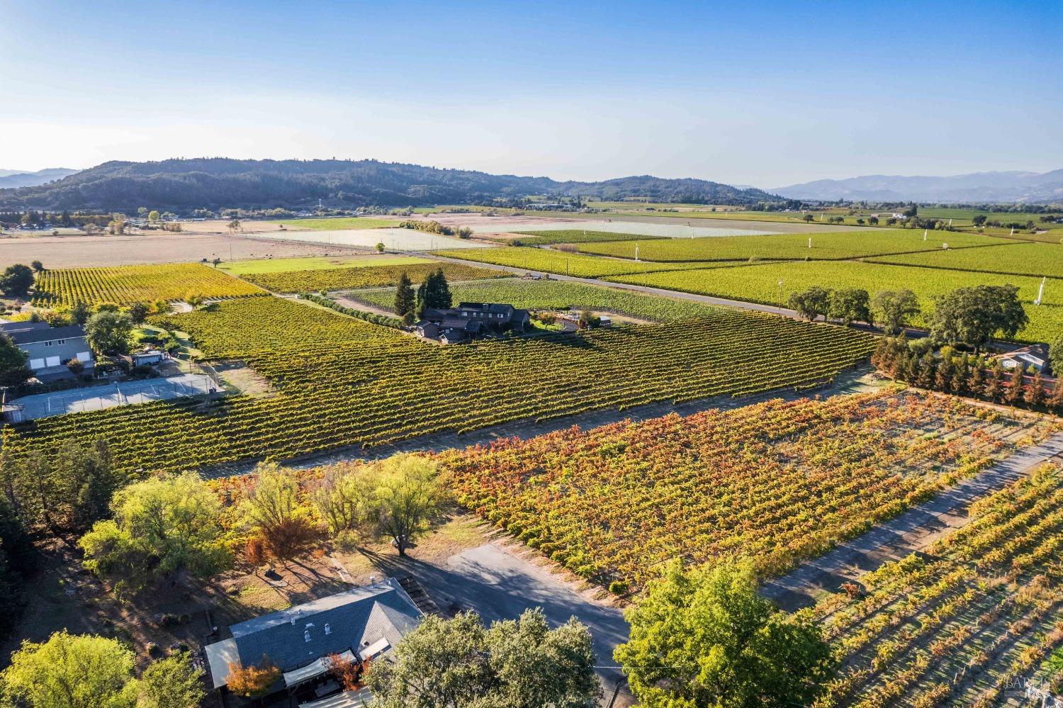 Detail Gallery Image 77 of 82 For 725 Lytton Station Rd, Healdsburg,  CA 95448 - – Beds | – Baths