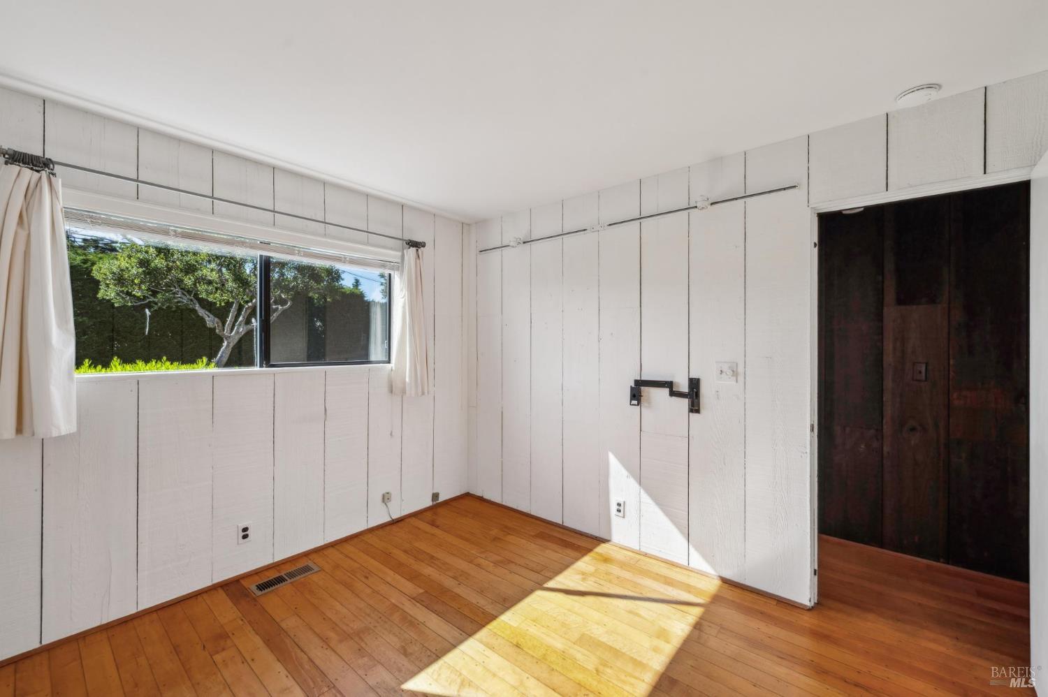 Detail Gallery Image 35 of 52 For 71 Crescente Ave, Bolinas,  CA 94924 - 3 Beds | 2 Baths