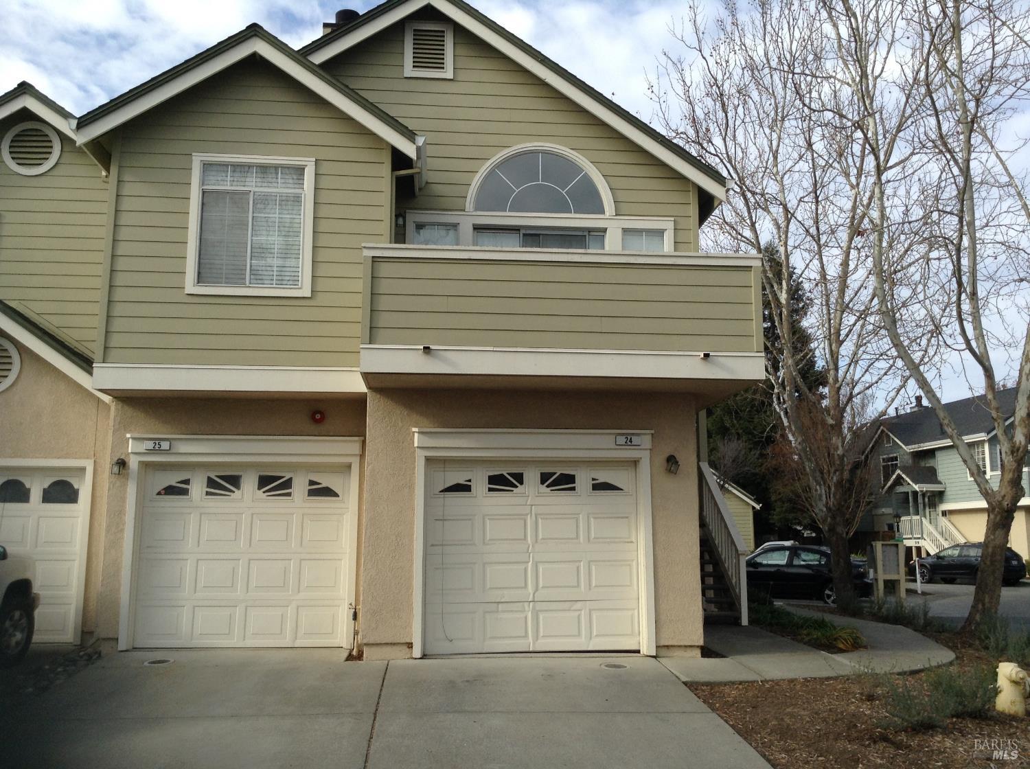 Detail Gallery Image 8 of 9 For 25 Manchester Ln, Fairfield,  CA 94533 - 2 Beds | 1/1 Baths