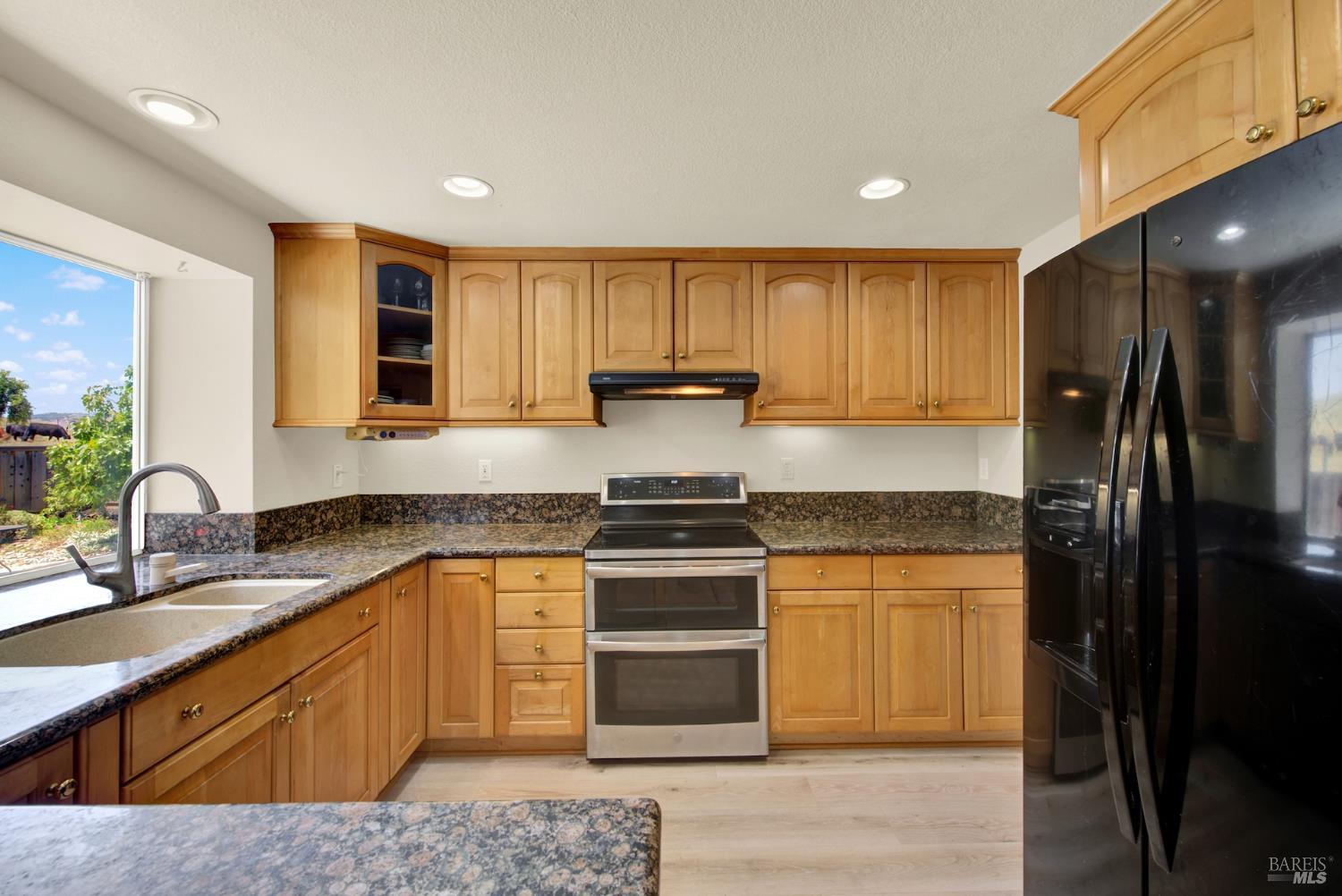 Detail Gallery Image 26 of 80 For 3327 Colonial Ct, Fairfield,  CA 94534 - 4 Beds | 3 Baths