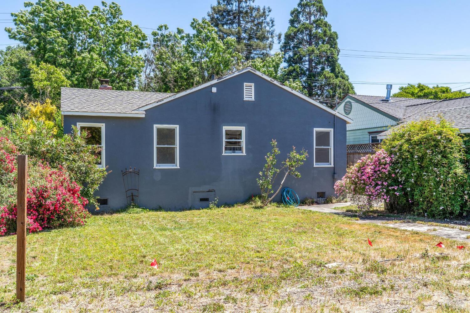 Detail Gallery Image 30 of 33 For 608 Mountain View Ave, Petaluma,  CA 94952 - 2 Beds | 1 Baths