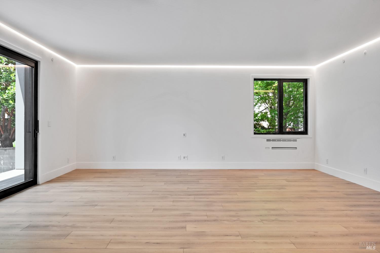 Detail Gallery Image 13 of 56 For 3720 Stanhope Ct, Santa Rosa,  CA 95404 - 5 Beds | 3/1 Baths