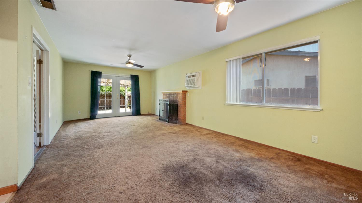 Detail Gallery Image 9 of 33 For 840 Newgate Way, Dixon,  CA 95620 - 3 Beds | 2 Baths