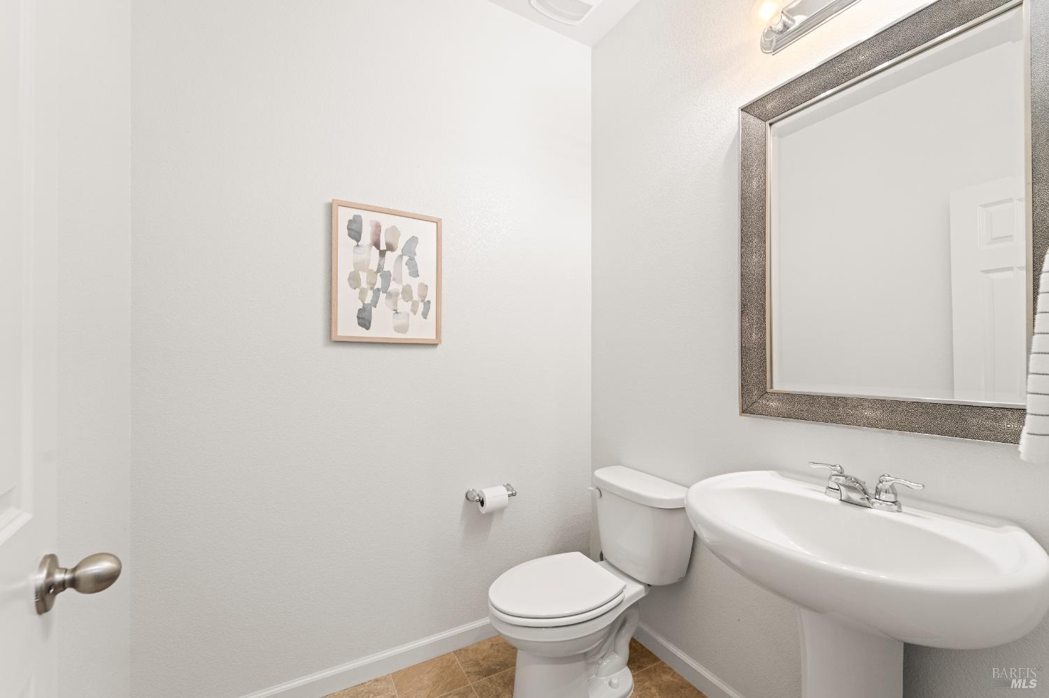 Detail Gallery Image 6 of 42 For 1365 Melvin Jordan Ln, Fairfield,  CA 94533 - 4 Beds | 2/1 Baths