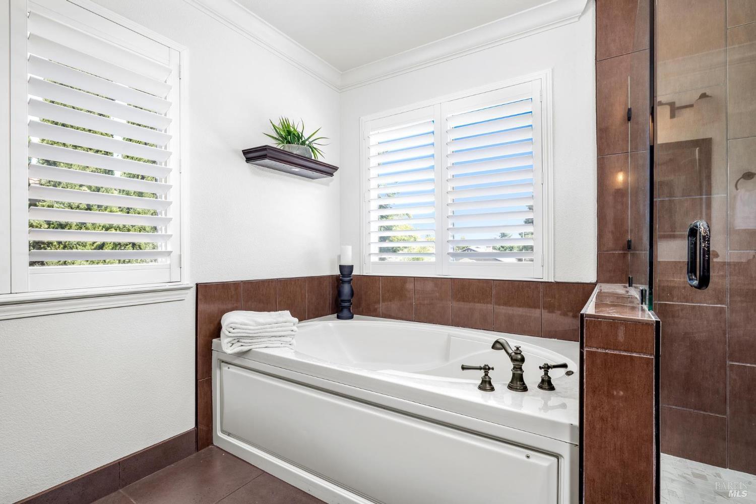 Detail Gallery Image 37 of 64 For 1101 Wildplum Ct, Vacaville,  CA 95687 - 6 Beds | 3 Baths