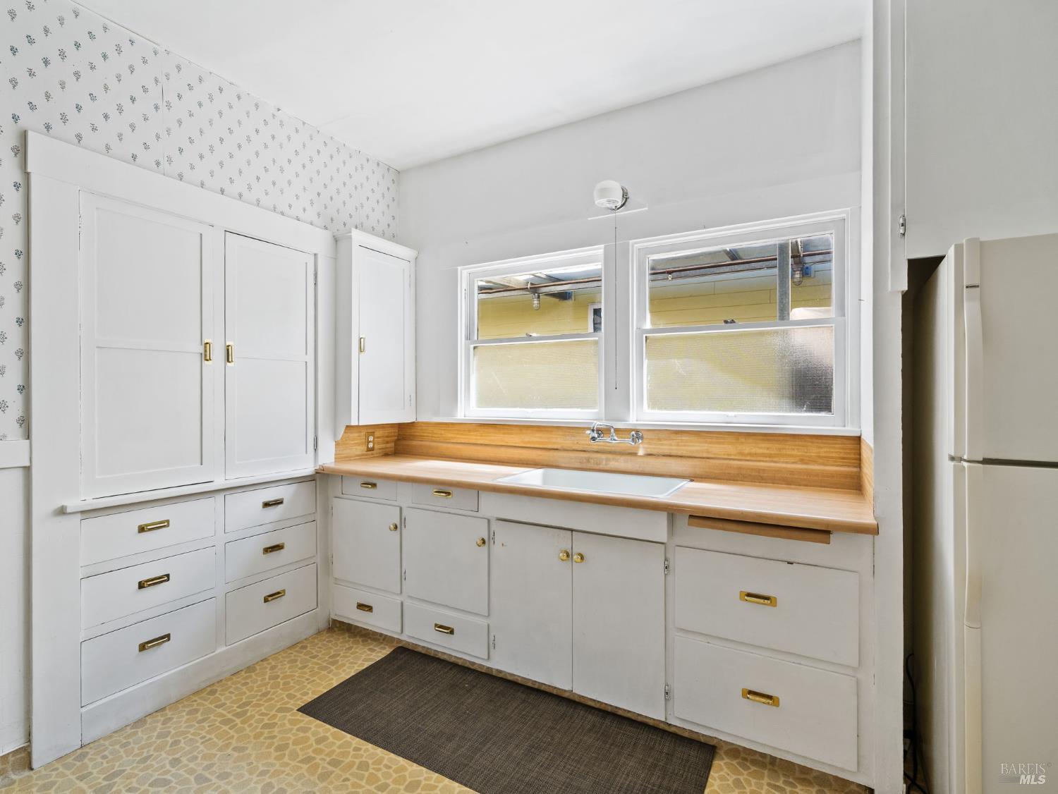 Detail Gallery Image 15 of 52 For 442 Piper St, Healdsburg,  CA 95448 - 3 Beds | 2 Baths