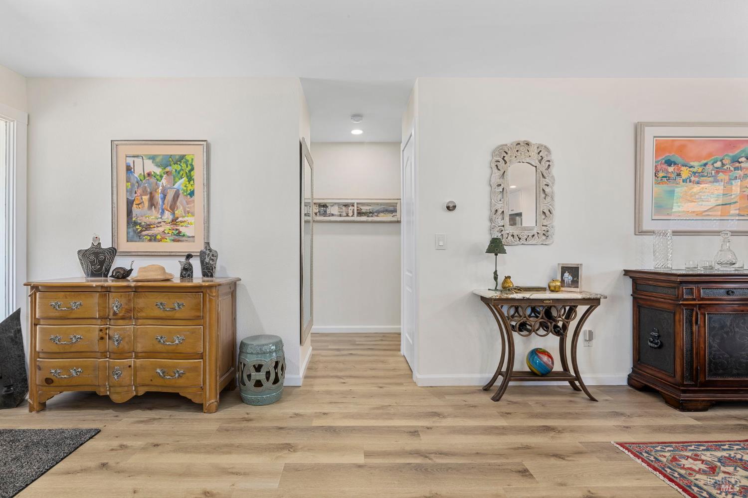 Detail Gallery Image 6 of 39 For 349 Pythian Rd, Santa Rosa,  CA 95409 - 2 Beds | 2/1 Baths