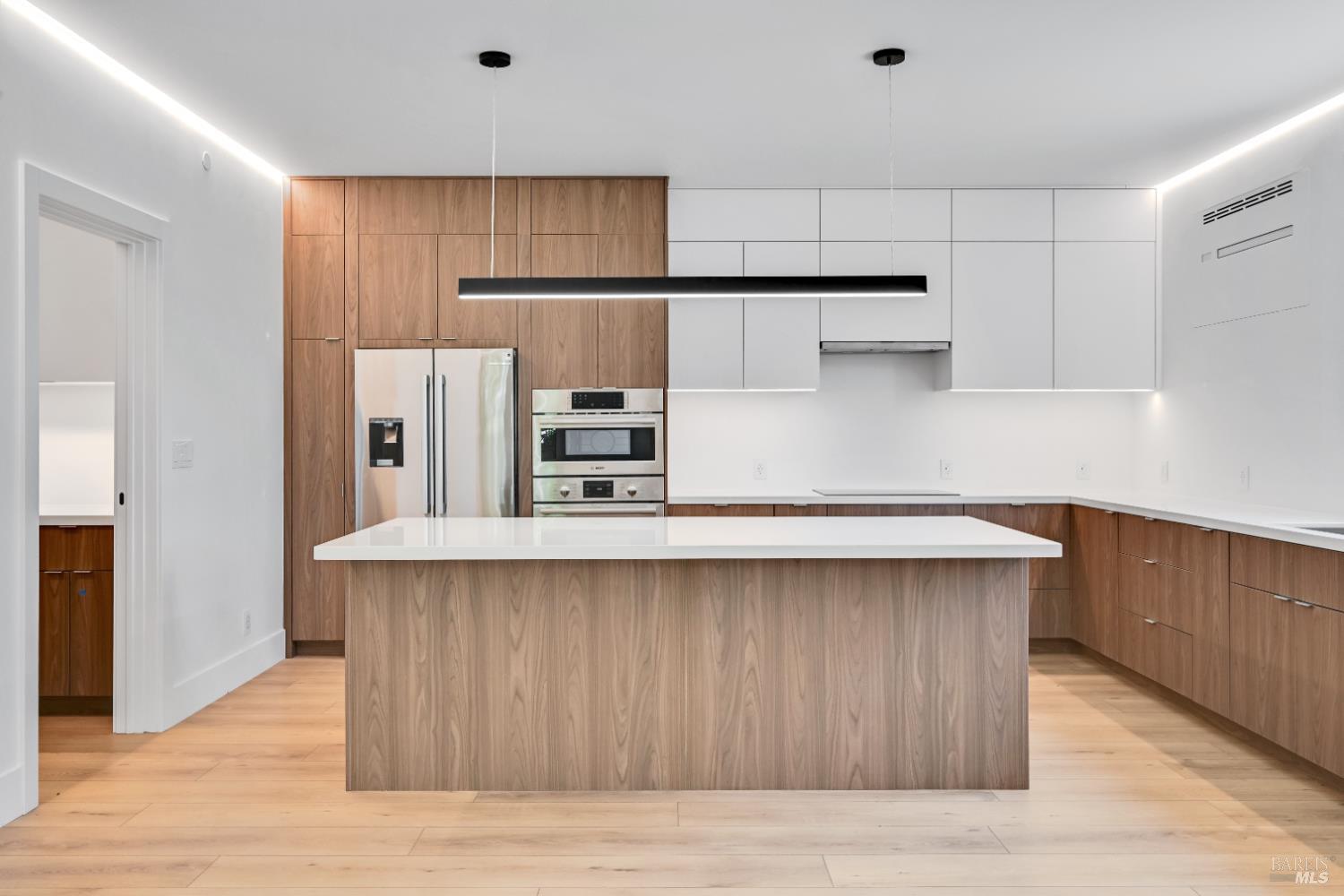 Detail Gallery Image 21 of 56 For 3720 Stanhope Ct, Santa Rosa,  CA 95404 - 5 Beds | 3/1 Baths