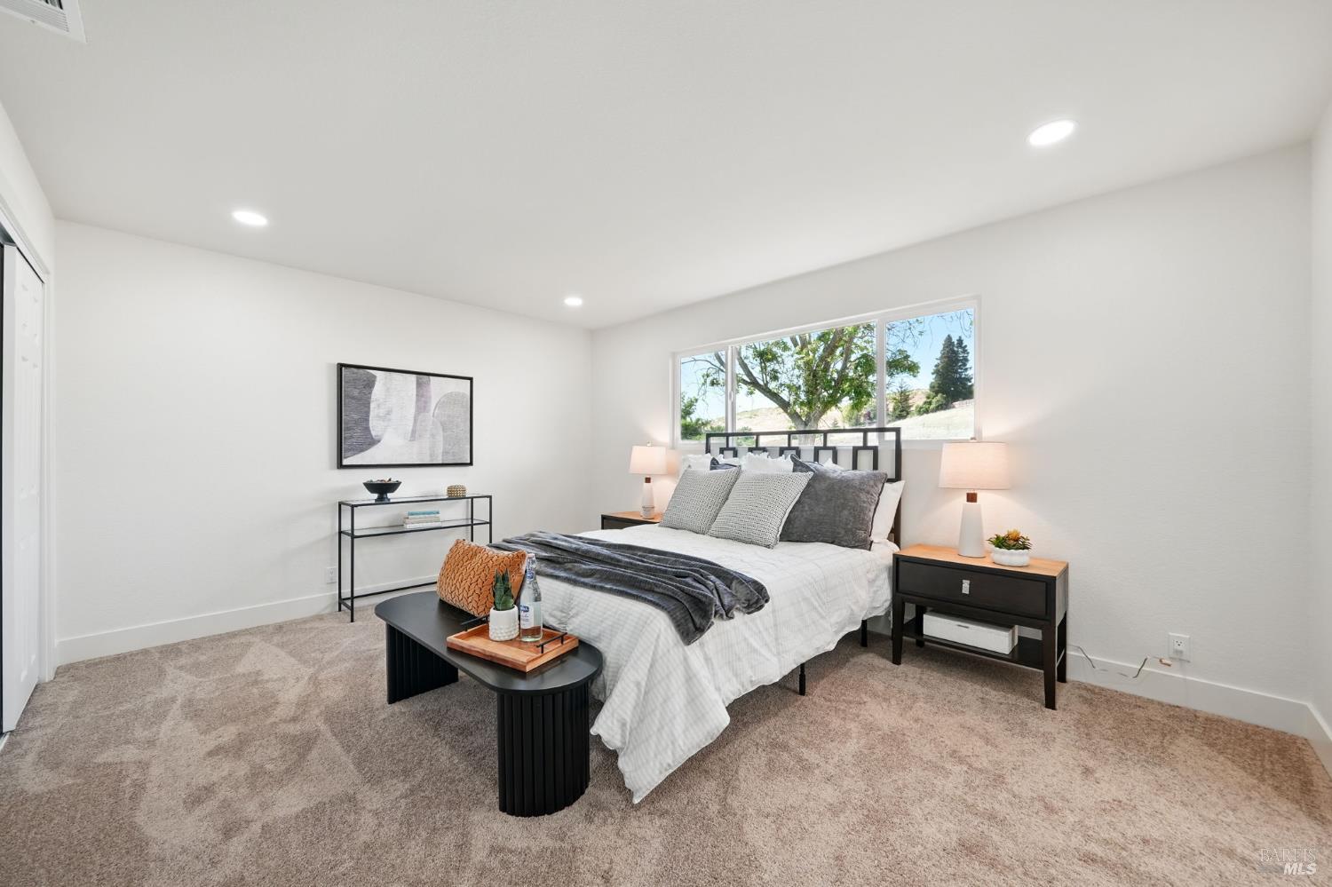 Detail Gallery Image 12 of 28 For 2790 Vista Grande Unkn, Fairfield,  CA 94534 - 3 Beds | 2 Baths