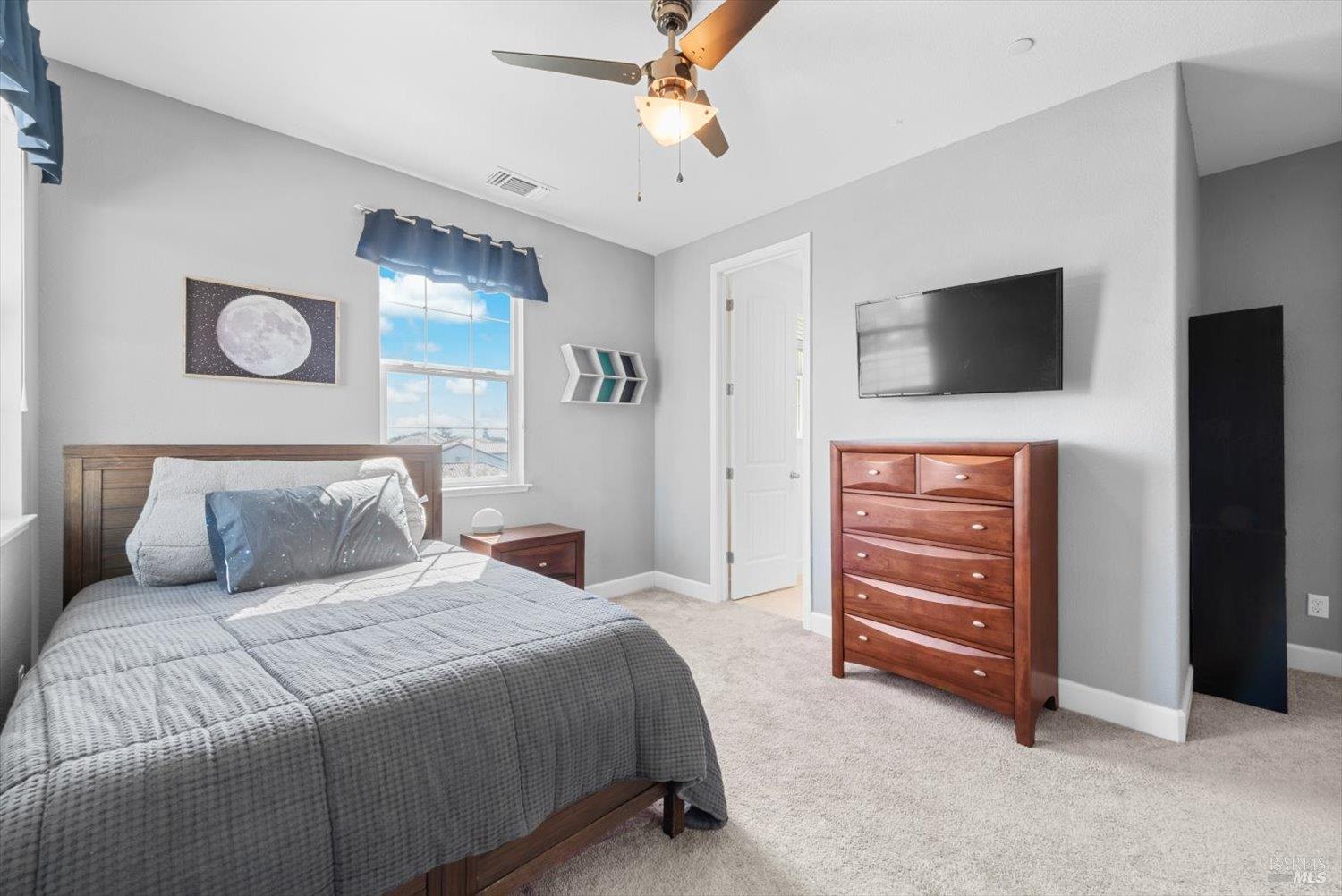 Detail Gallery Image 53 of 66 For 4012 Jade Crest Hill Way, Vacaville,  CA 95688 - 6 Beds | 4/1 Baths