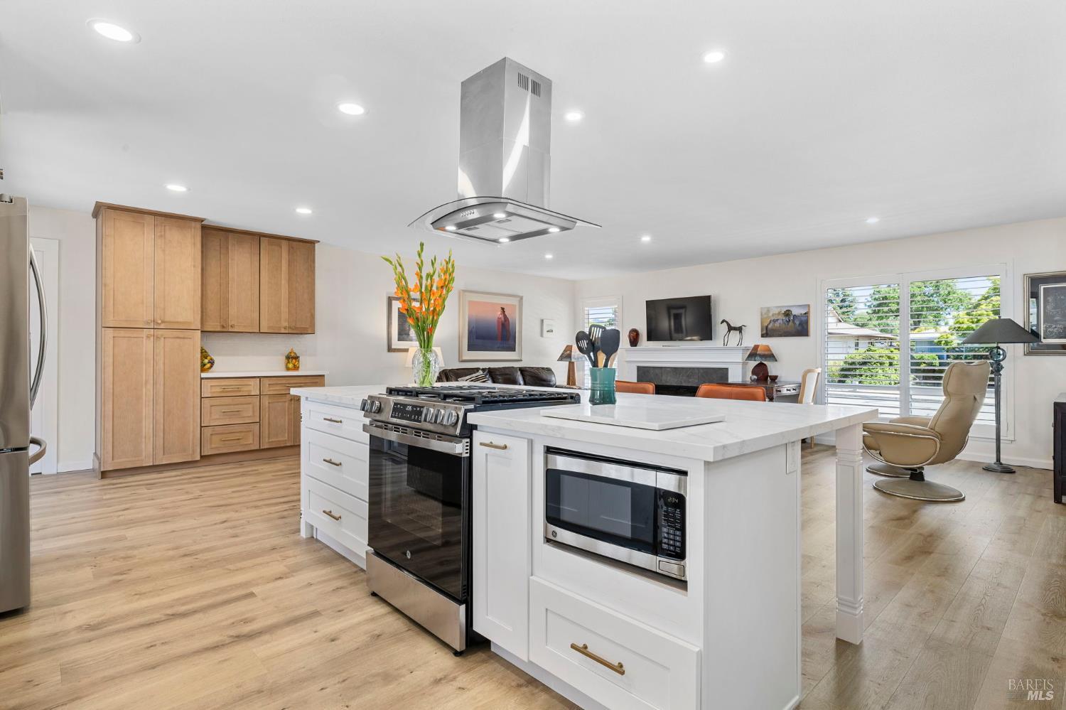 Detail Gallery Image 17 of 39 For 349 Pythian Rd, Santa Rosa,  CA 95409 - 2 Beds | 2/1 Baths