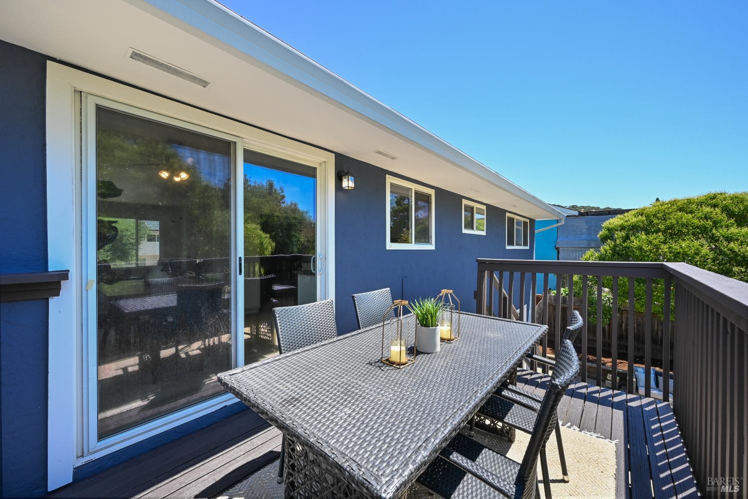 Detail Gallery Image 13 of 44 For 663 Cherry St, Novato,  CA 94945 - 3 Beds | 2 Baths