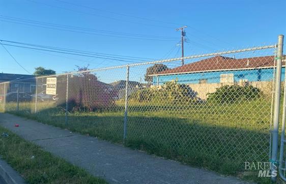 Detail Gallery Image 2 of 4 For 1800 Hellings Ave, Richmond,  CA 94801 - – Beds | – Baths