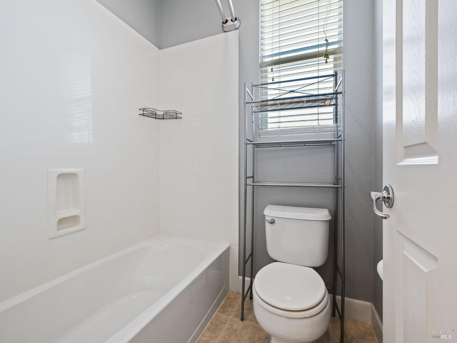 Detail Gallery Image 63 of 72 For 630 Purple Martin Dr, Vacaville,  CA 95687 - 5 Beds | 3/1 Baths