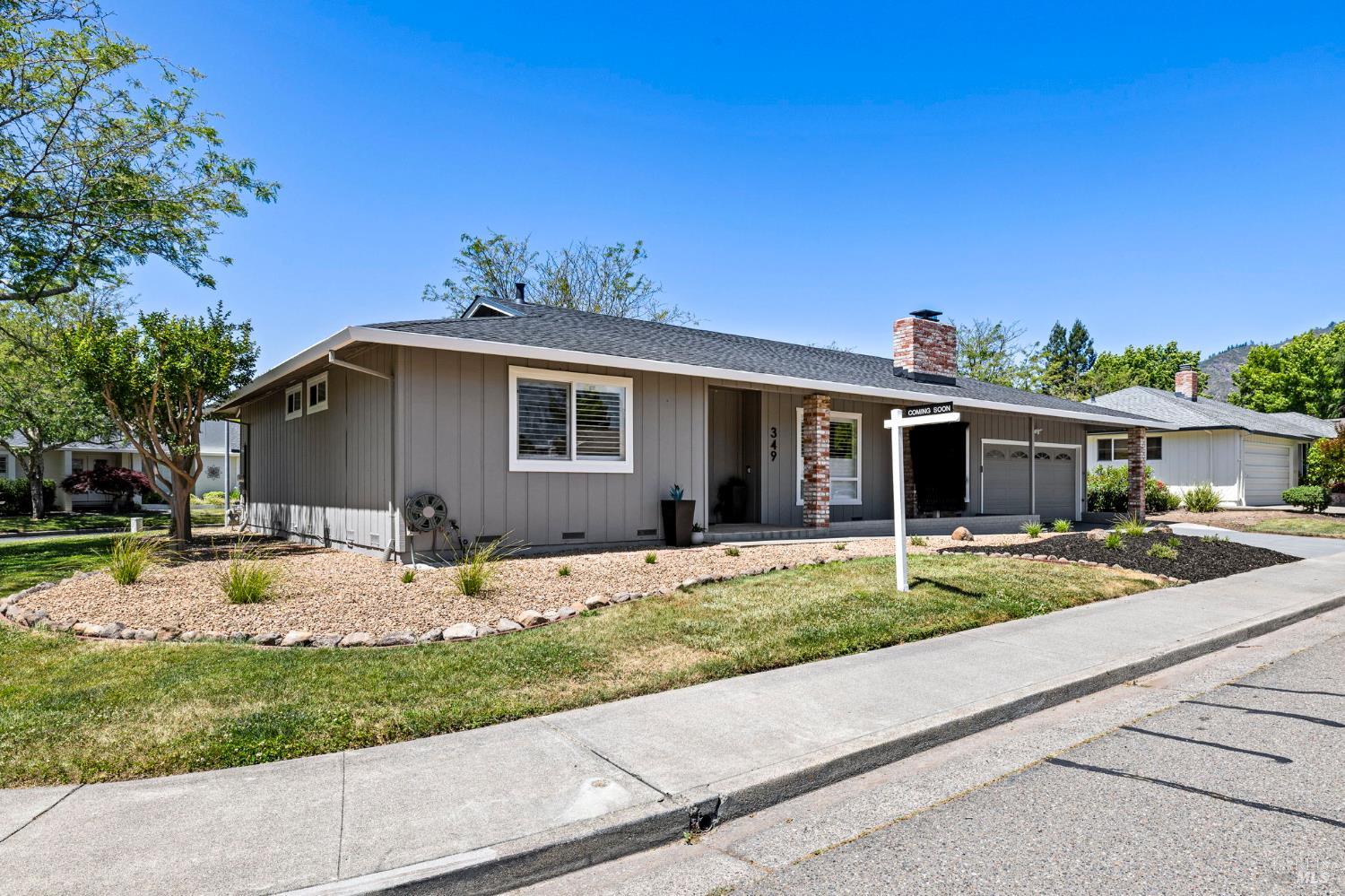 Detail Gallery Image 10 of 39 For 349 Pythian Rd, Santa Rosa,  CA 95409 - 2 Beds | 2/1 Baths