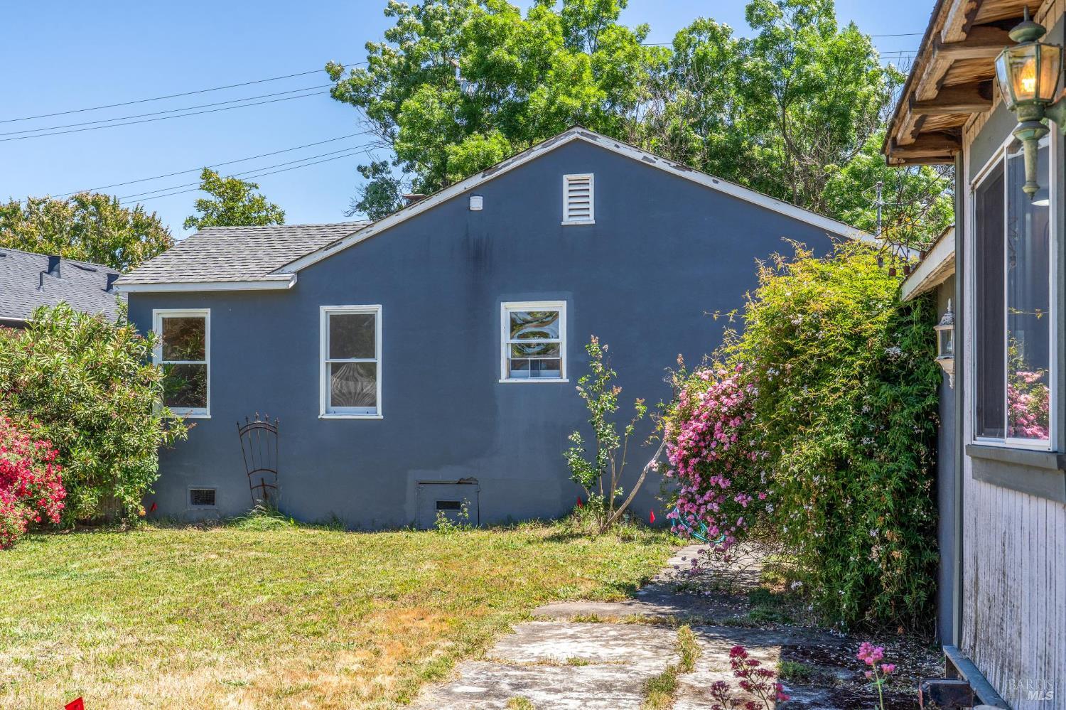 Detail Gallery Image 33 of 33 For 608 Mountain View Ave, Petaluma,  CA 94952 - 2 Beds | 1 Baths