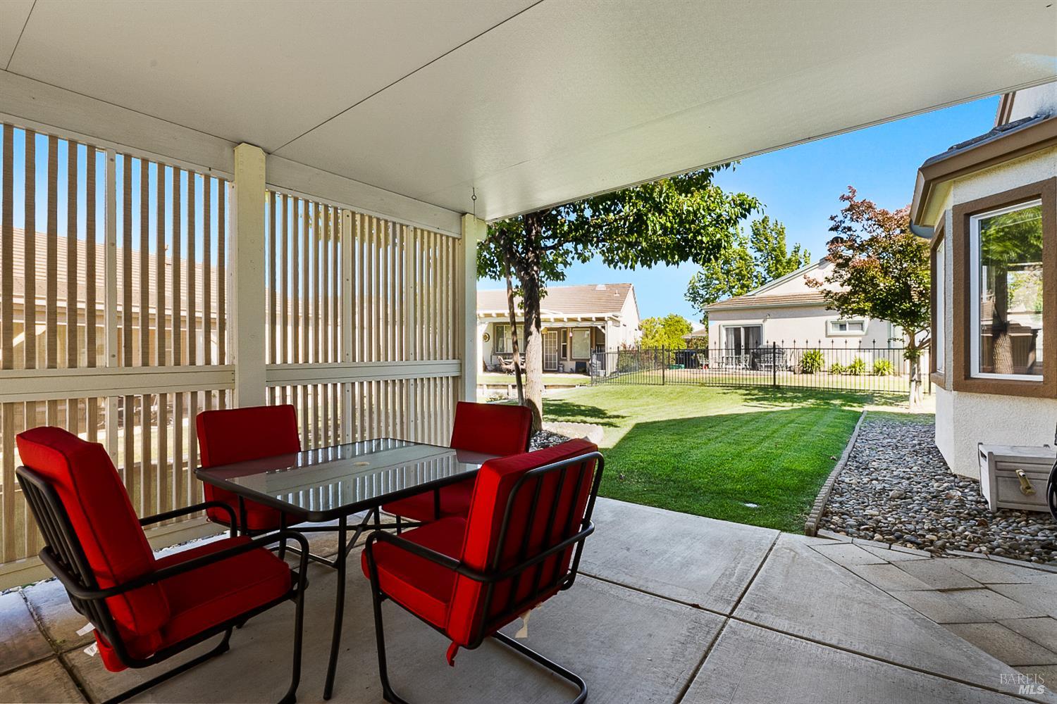 Detail Gallery Image 25 of 30 For 714 Cherry Hills Ln, Rio Vista,  CA 94571 - 2 Beds | 2 Baths