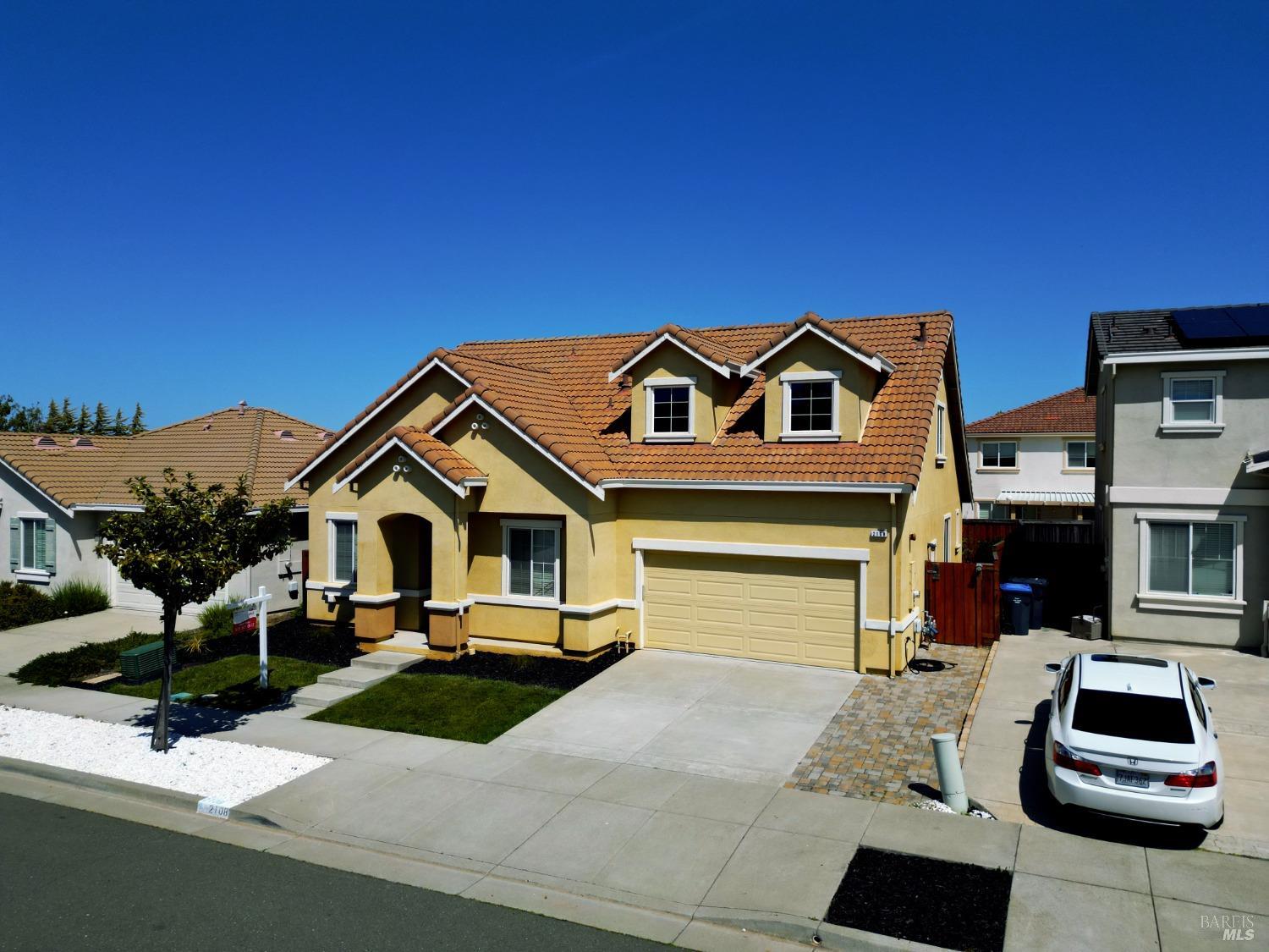 Detail Gallery Image 14 of 64 For 2108 Westphalian Dr, Fairfield,  CA 94534 - 5 Beds | 3 Baths