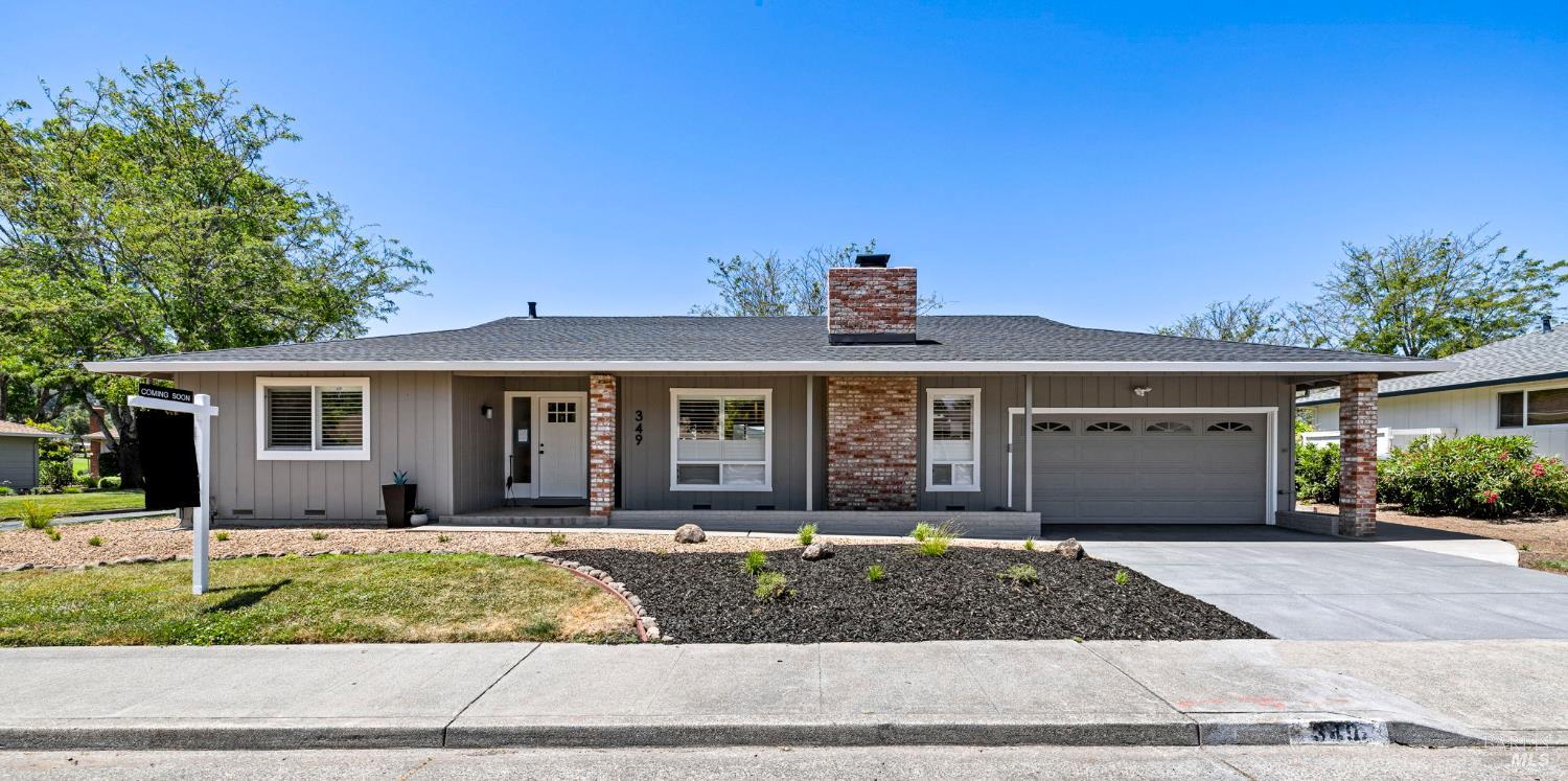 Detail Gallery Image 1 of 39 For 349 Pythian Rd, Santa Rosa,  CA 95409 - 2 Beds | 2/1 Baths