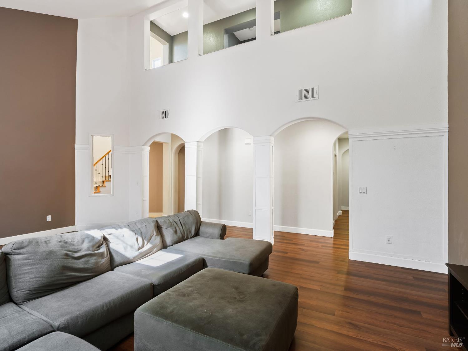 Detail Gallery Image 35 of 72 For 630 Purple Martin Dr, Vacaville,  CA 95687 - 5 Beds | 3/1 Baths