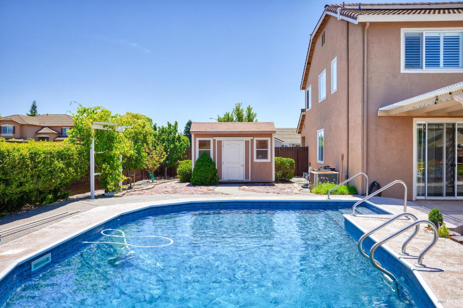 Detail Gallery Image 46 of 64 For 1101 Wildplum Ct, Vacaville,  CA 95687 - 6 Beds | 3 Baths