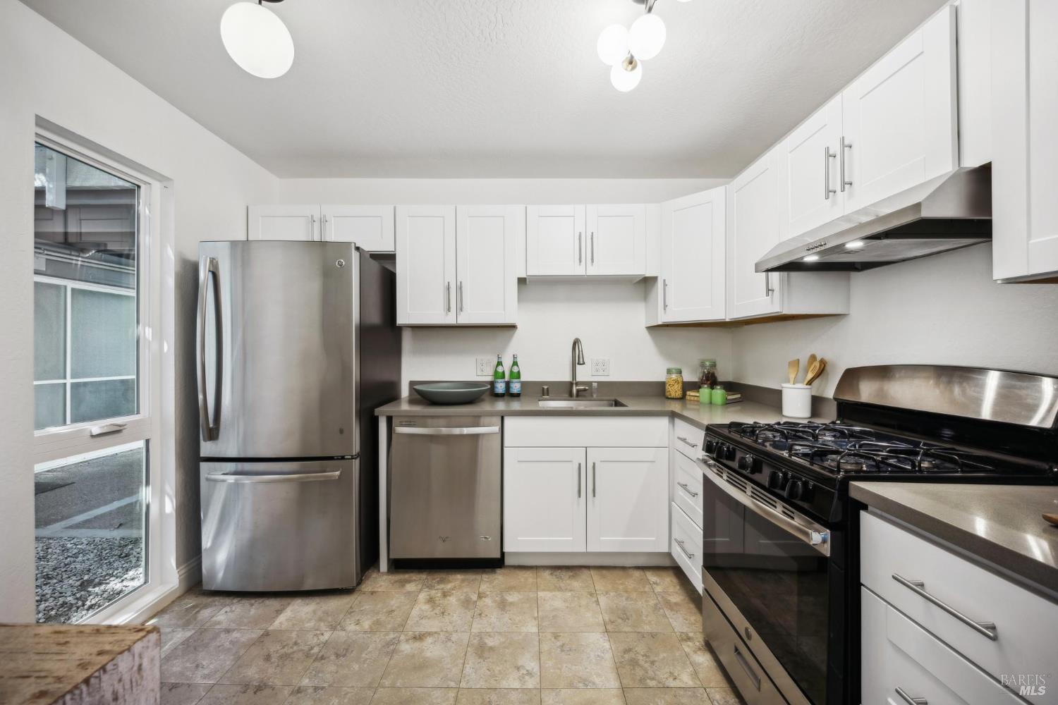 Detail Gallery Image 21 of 46 For 15 Harbor Oak Dr #12,  Tiburon,  CA 94920 - 2 Beds | 2 Baths