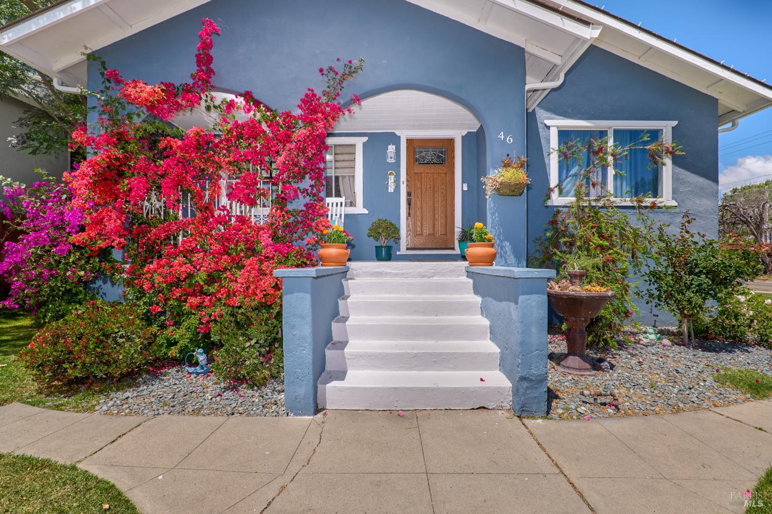 Detail Gallery Image 2 of 28 For 46 N 4th St, Rio Vista,  CA 94571 - 2 Beds | 1/1 Baths