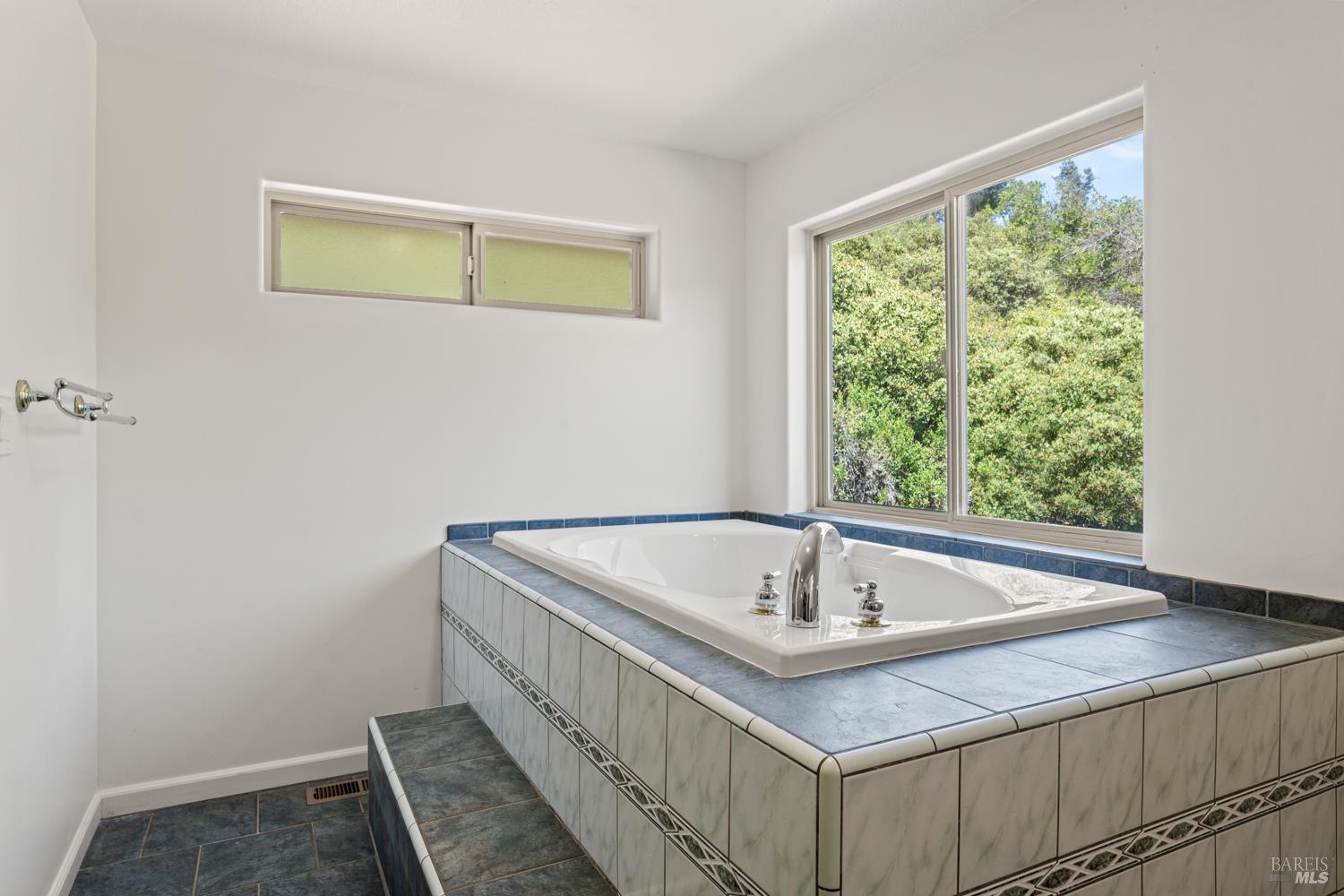 Detail Gallery Image 14 of 30 For 9030 Highway 175 Unkn, Kelseyville,  CA 95451 - 3 Beds | 2 Baths