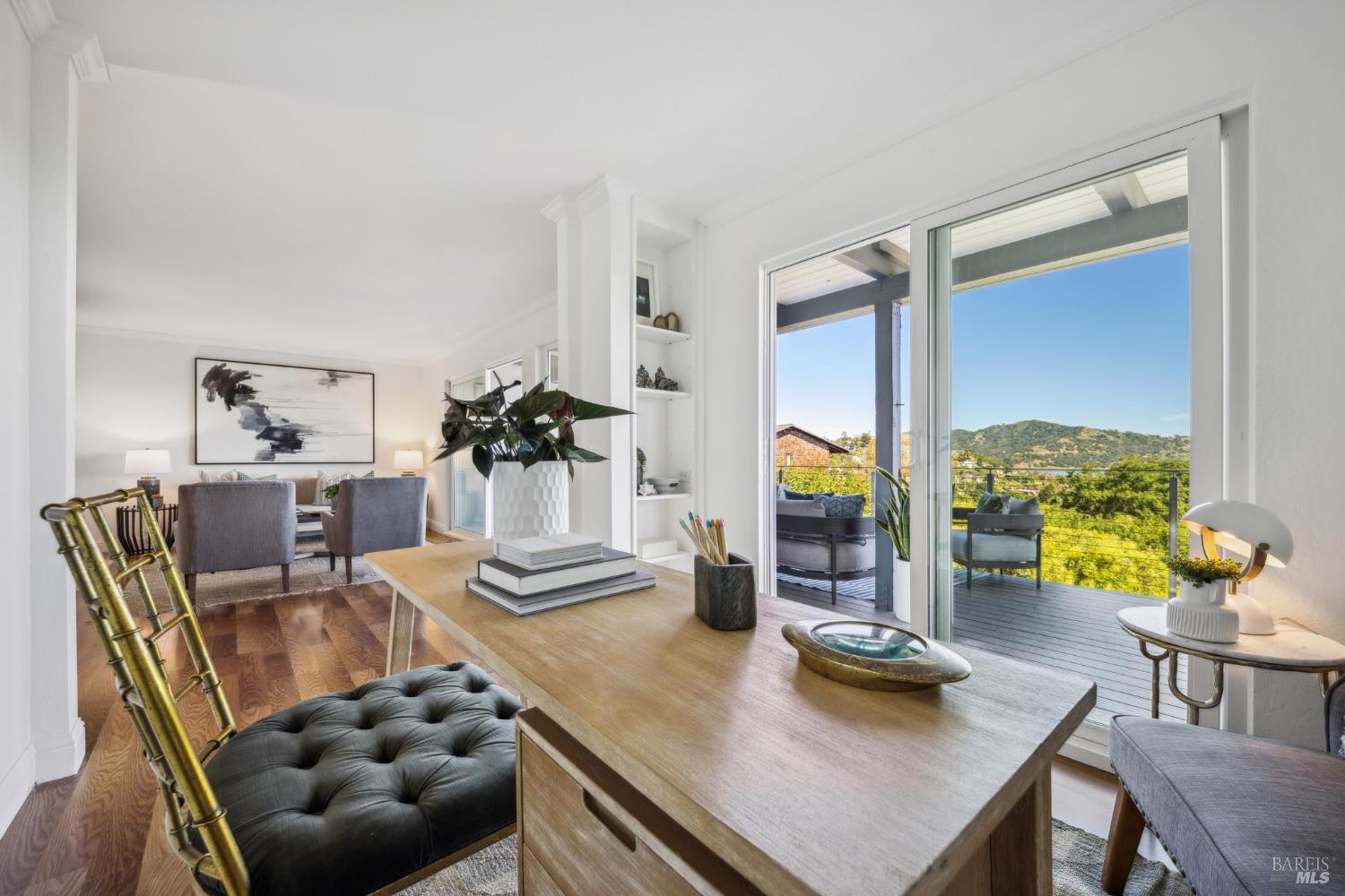 Detail Gallery Image 13 of 46 For 15 Harbor Oak Dr #12,  Tiburon,  CA 94920 - 2 Beds | 2 Baths