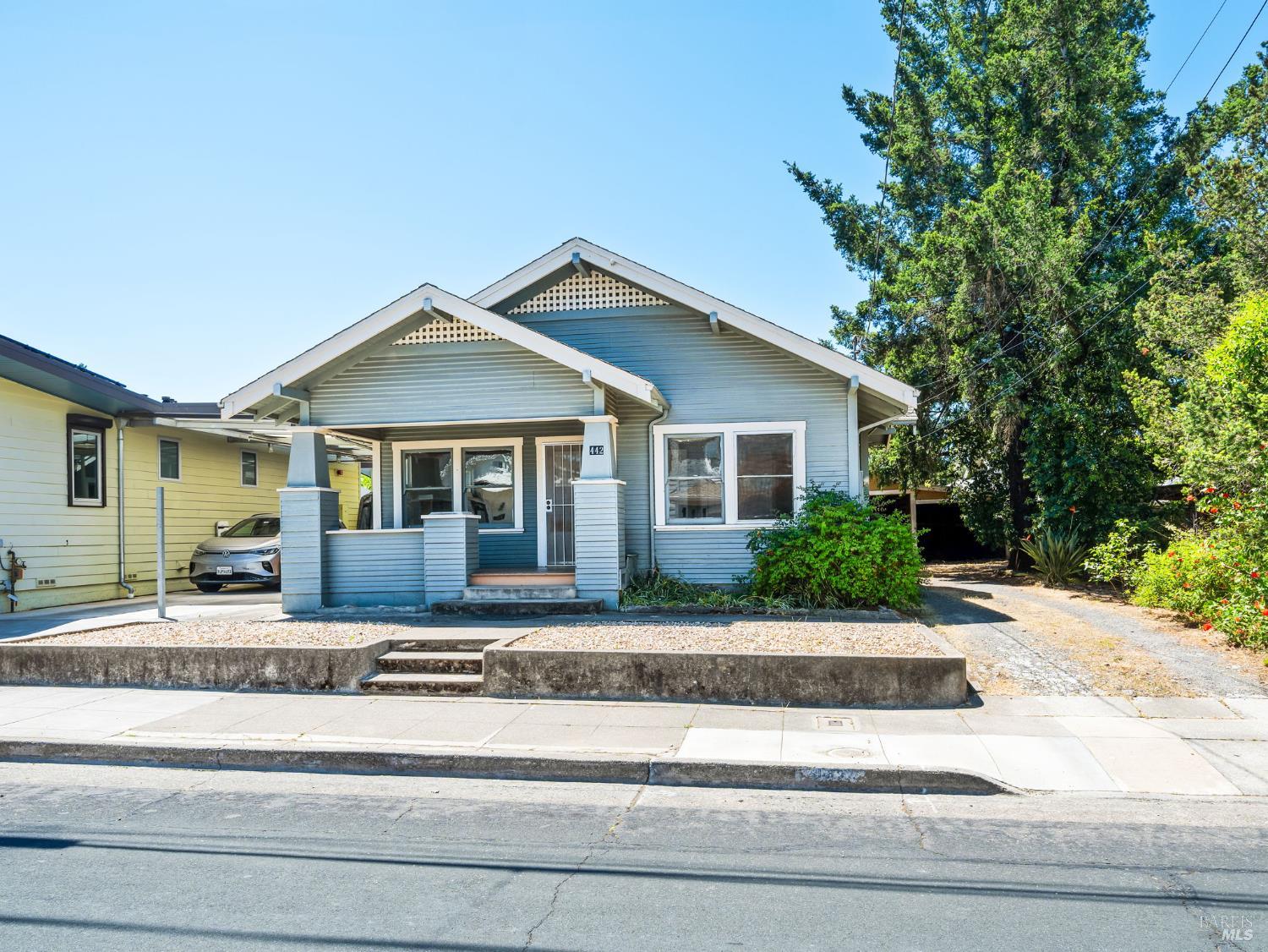 Detail Gallery Image 2 of 52 For 442 Piper St, Healdsburg,  CA 95448 - 3 Beds | 2 Baths