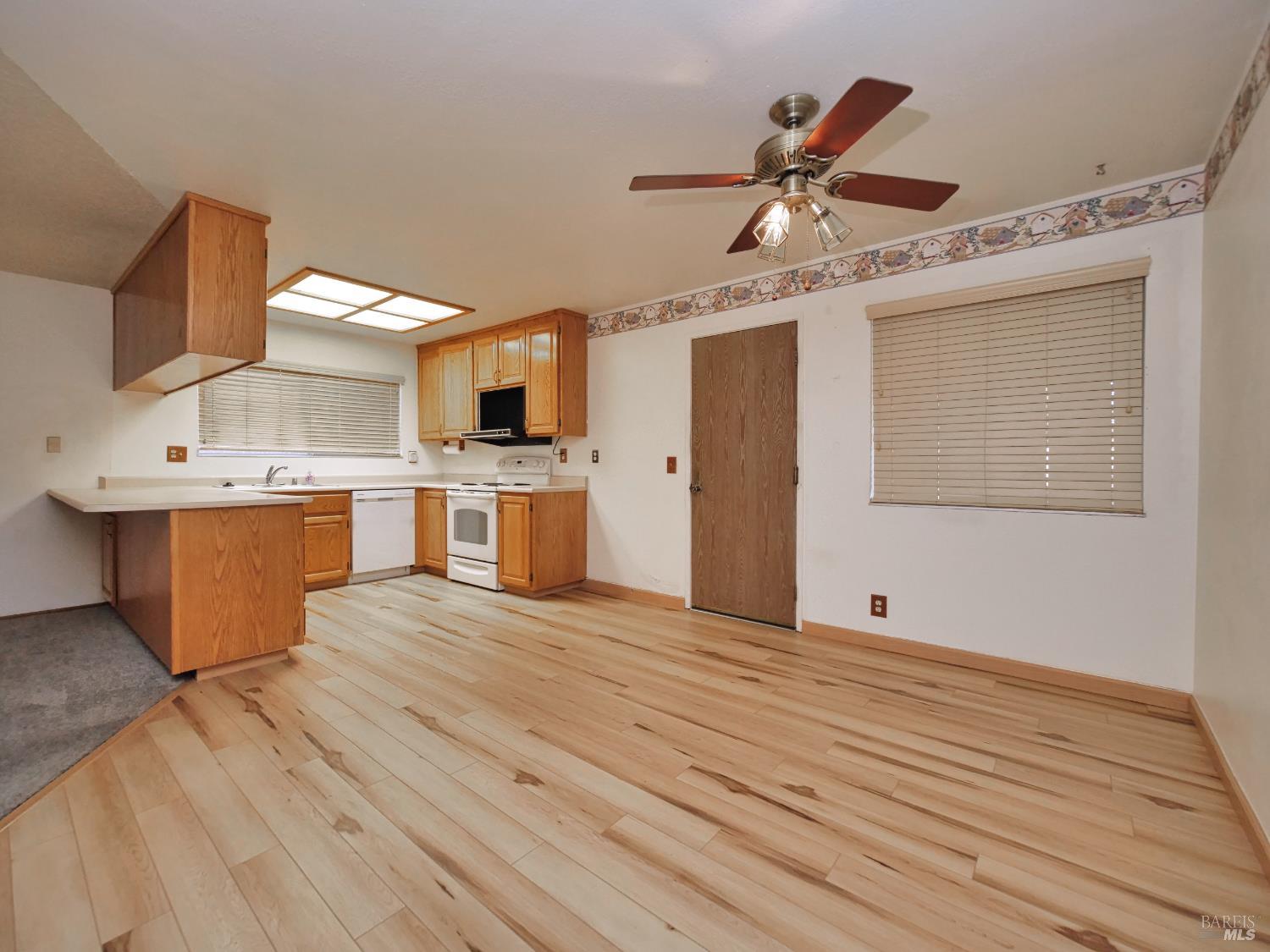 Detail Gallery Image 9 of 30 For 2136 Alturas Ct, Fairfield,  CA 94534 - 3 Beds | 2 Baths