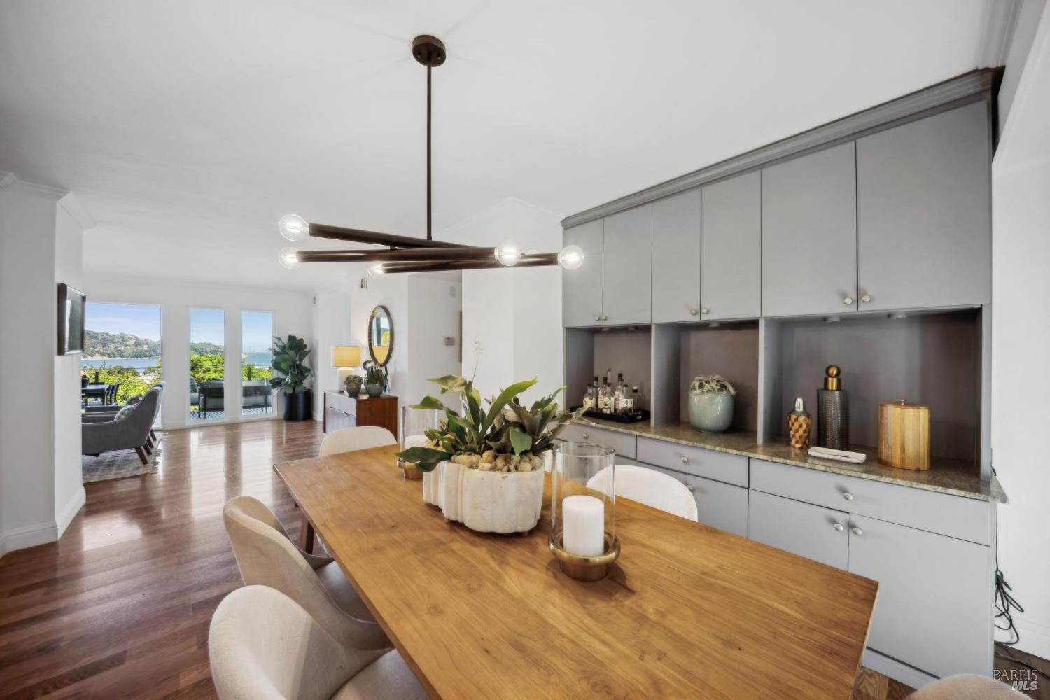 Detail Gallery Image 19 of 46 For 15 Harbor Oak Dr #12,  Tiburon,  CA 94920 - 2 Beds | 2 Baths