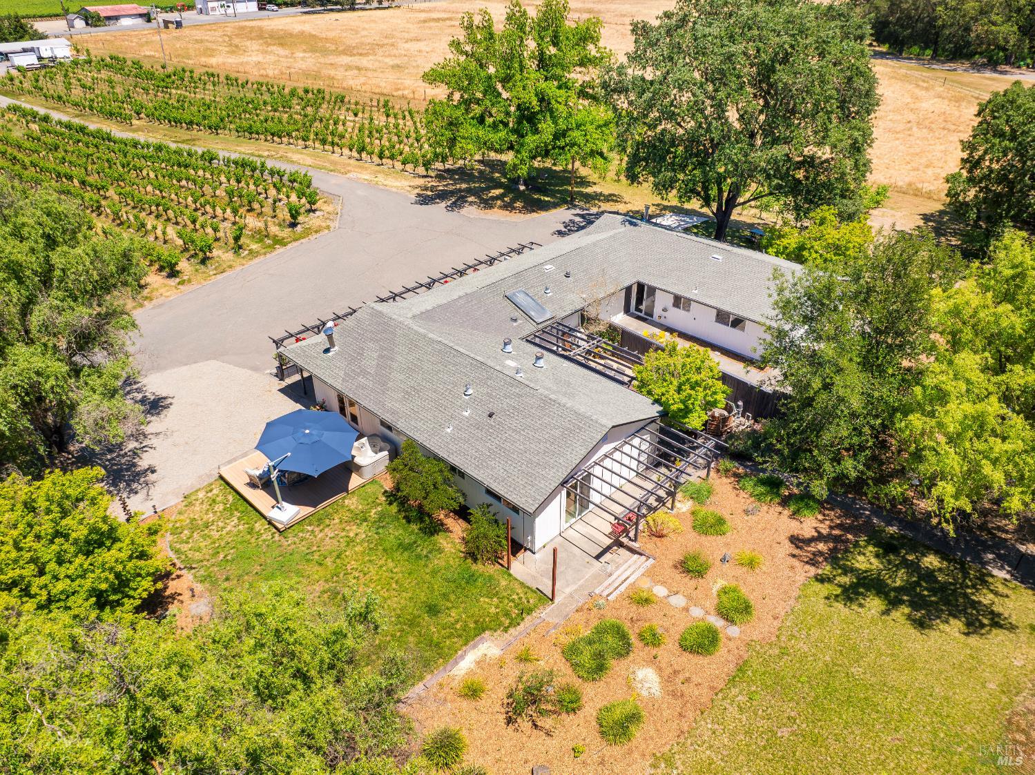 Detail Gallery Image 30 of 82 For 725 Lytton Station Rd, Healdsburg,  CA 95448 - – Beds | – Baths