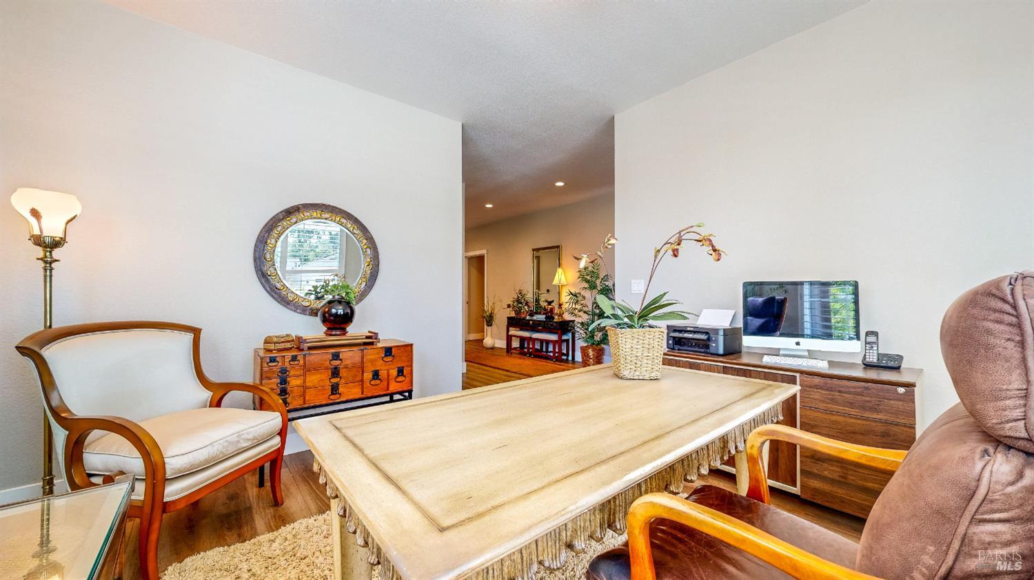 Detail Gallery Image 36 of 49 For 1431 Acorn Way, Windsor,  CA 95492 - 2 Beds | 2 Baths