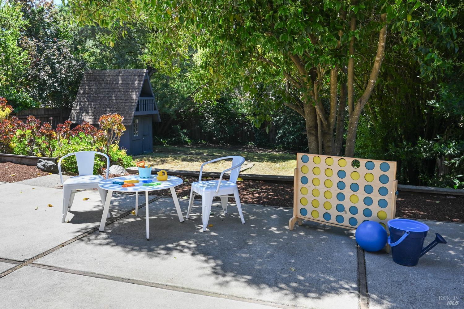 Detail Gallery Image 38 of 44 For 663 Cherry St, Novato,  CA 94945 - 3 Beds | 2 Baths