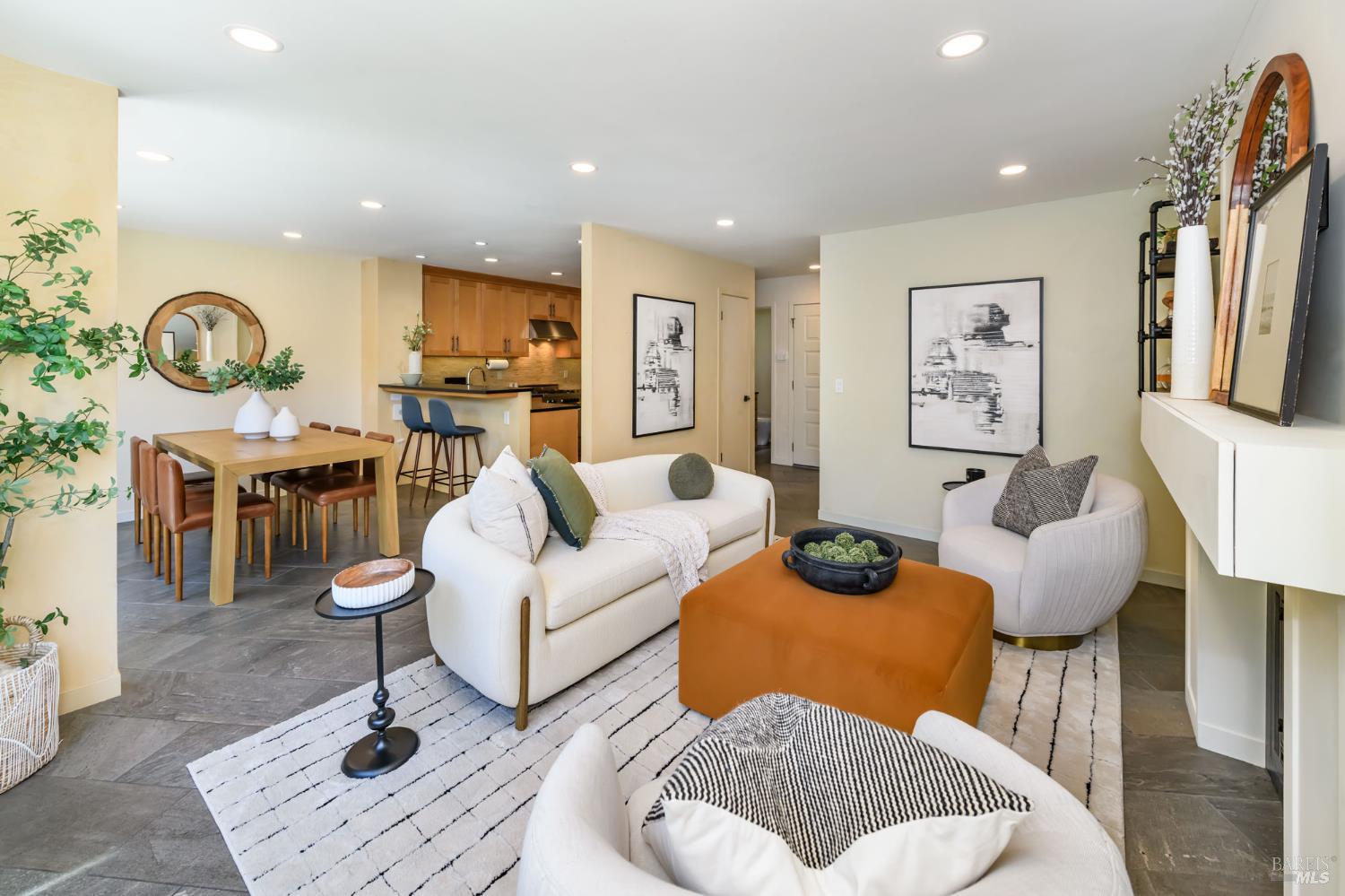 Detail Gallery Image 7 of 50 For 1721 Northstar Dr, Petaluma,  CA 94954 - 3 Beds | 2/1 Baths