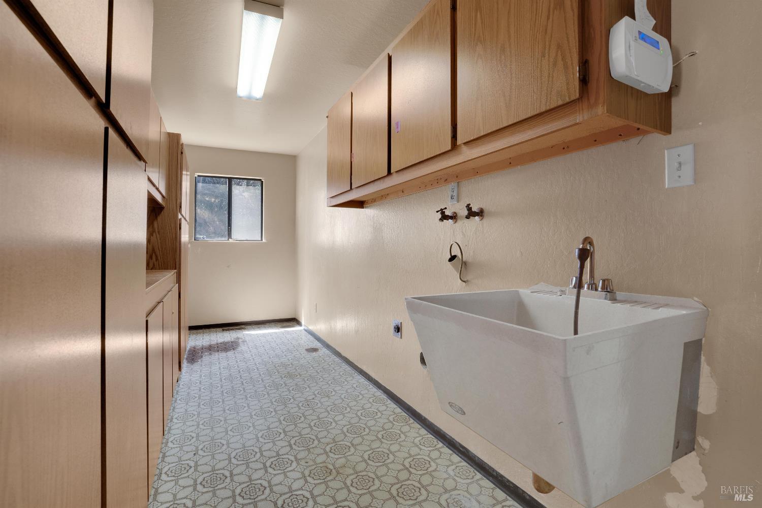 Detail Gallery Image 14 of 45 For 4009 Rimrock Dr, Antioch,  CA 94509 - 4 Beds | 2/1 Baths
