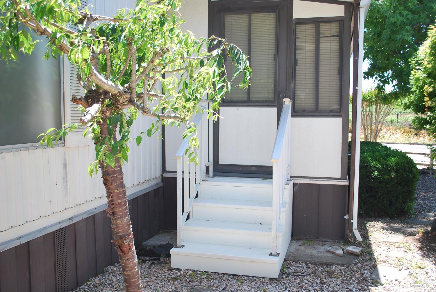 Detail Gallery Image 21 of 24 For 123 Bear Flag Rd, Sonoma,  CA 95476 - 2 Beds | 2 Baths