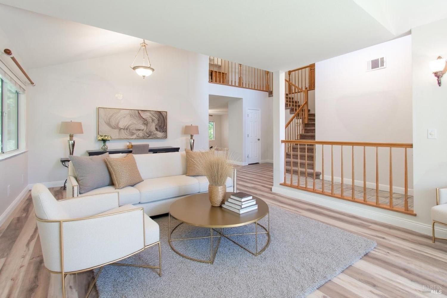 Detail Gallery Image 5 of 40 For 250 Carpenter Ct, Dixon,  CA 95620 - 5 Beds | 2/1 Baths