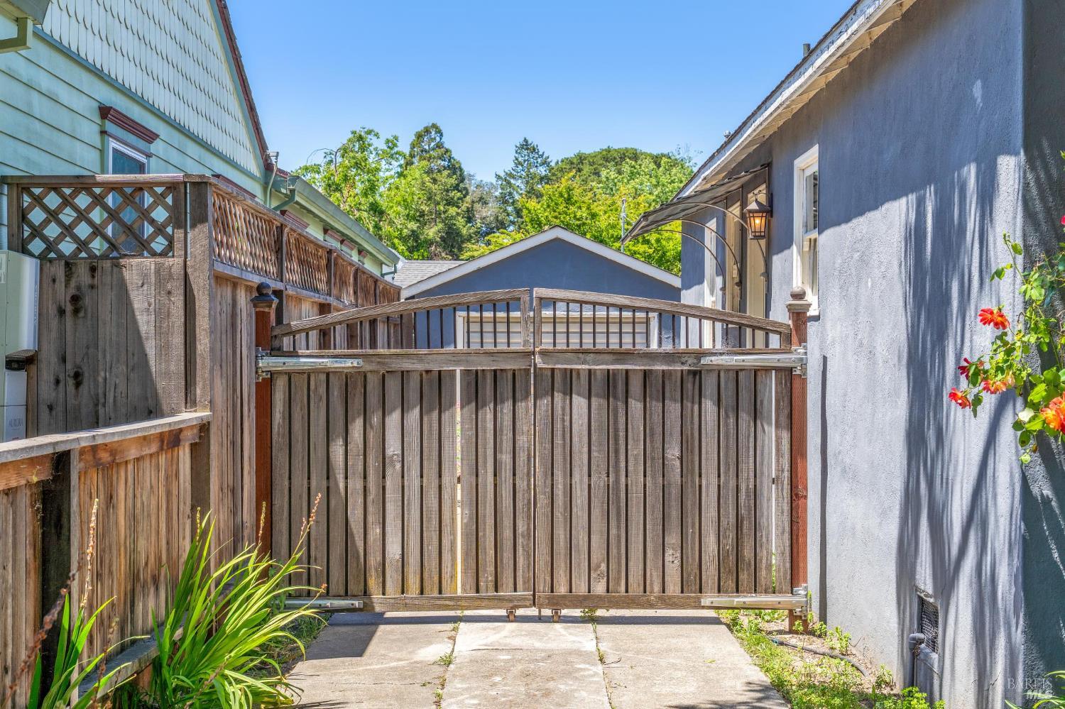 Detail Gallery Image 24 of 33 For 608 Mountain View Ave, Petaluma,  CA 94952 - 2 Beds | 1 Baths