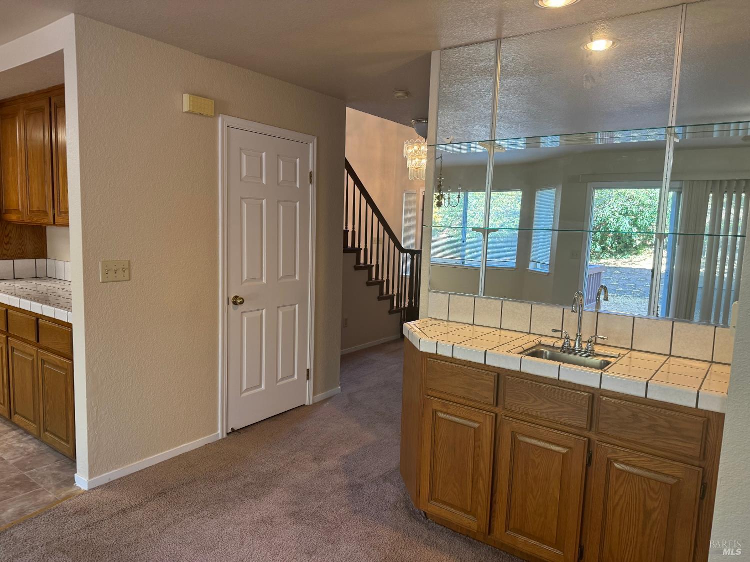 Detail Gallery Image 5 of 11 For 1868 Kolob Dr, Fairfield,  CA 94534 - 5 Beds | 3 Baths
