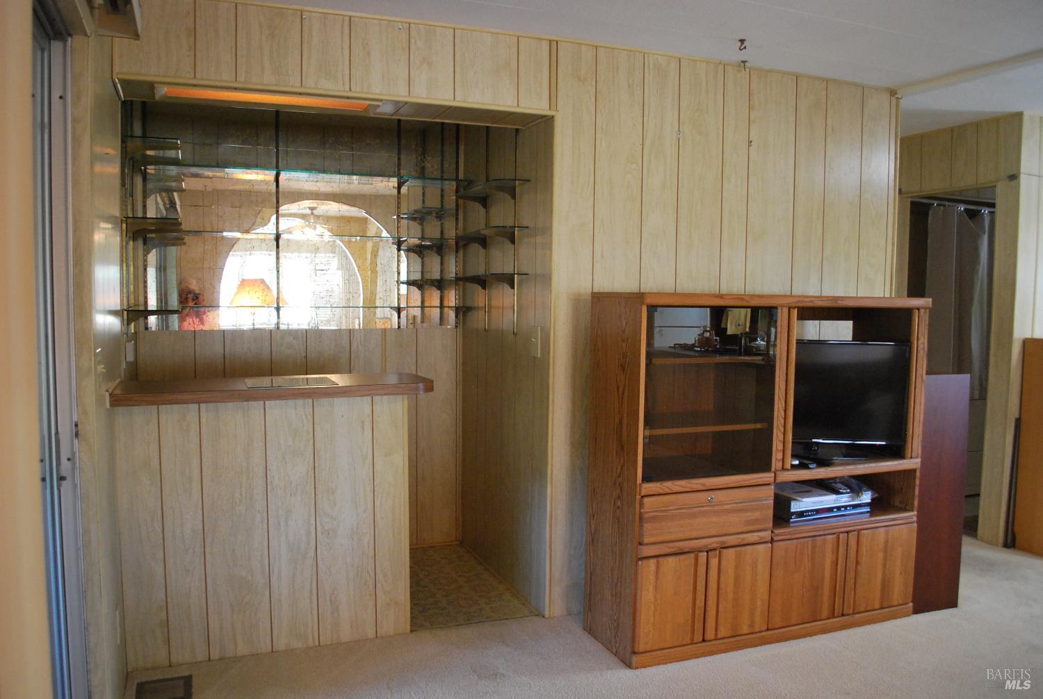 Detail Gallery Image 8 of 24 For 123 Bear Flag Rd, Sonoma,  CA 95476 - 2 Beds | 2 Baths