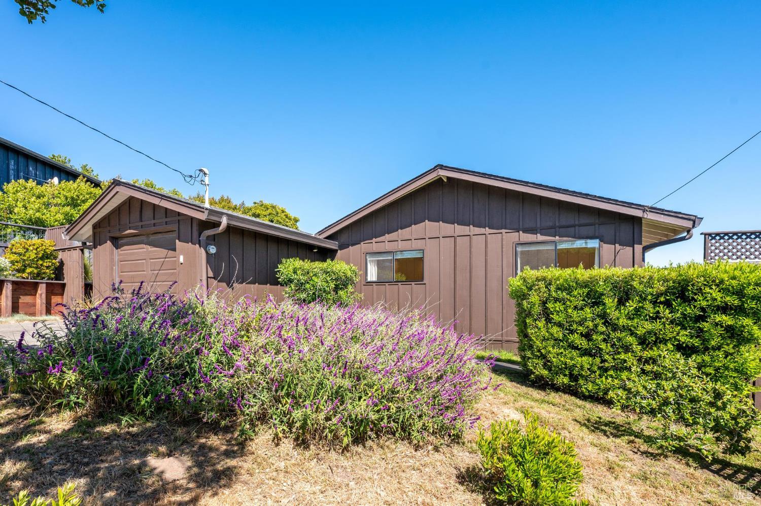 Detail Gallery Image 44 of 52 For 71 Crescente Ave, Bolinas,  CA 94924 - 3 Beds | 2 Baths
