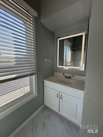 Detail Gallery Image 15 of 29 For 1040 First St, Benicia,  CA 94510 - 3 Beds | 1 Baths